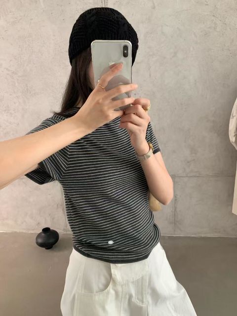 Wish_0909_6020_23_經典細條針織衫_黑條白條_F_$580 (1)