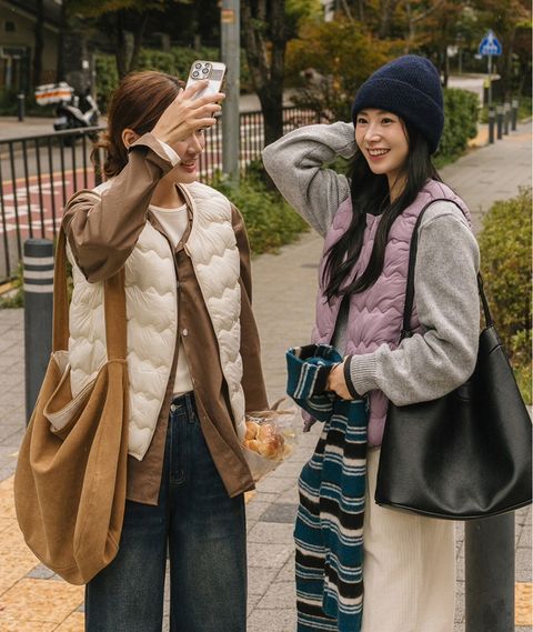 23-OCT05.12881-20330074-波浪壓紋舖棉背心-粉色. 象牙白. 奶杏. 紫色. 黑色-F-01