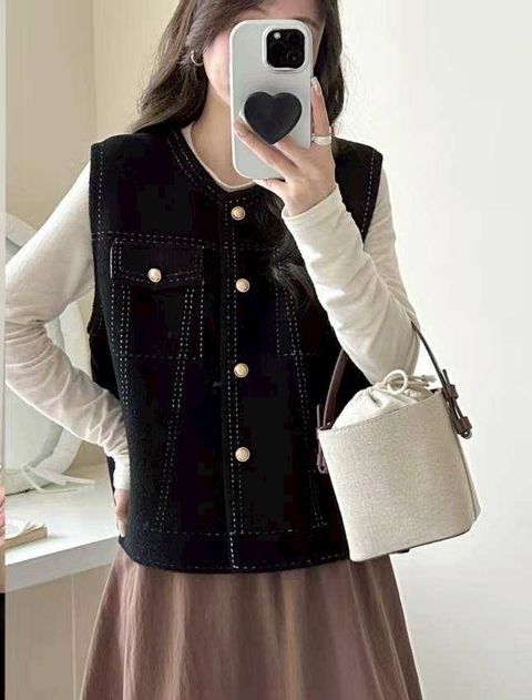 Circle_1016_568_31_車線金釦水貂絨背心_黑色象牙白_F_$780  (1)