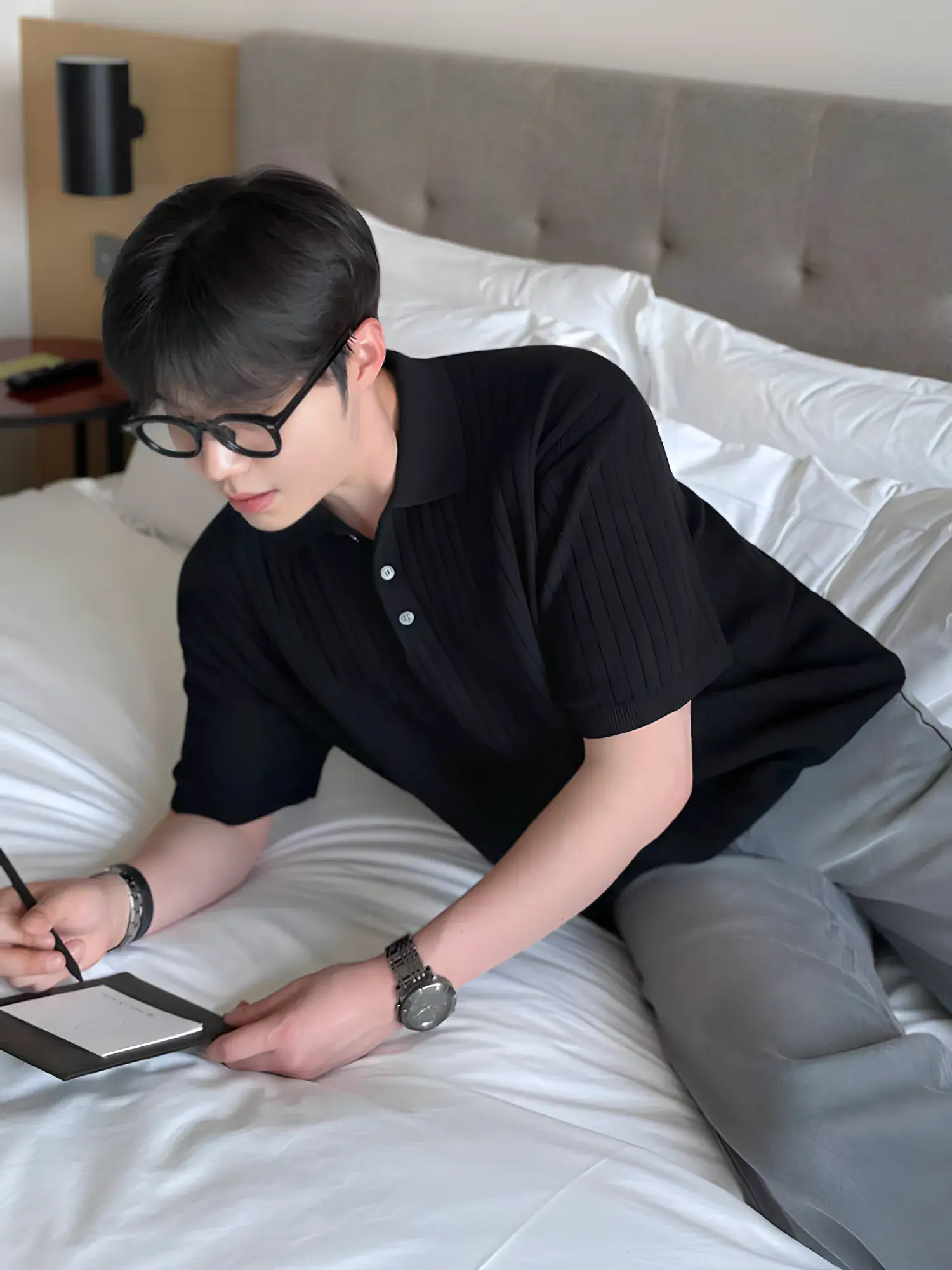 主图-03.remini-enhanced