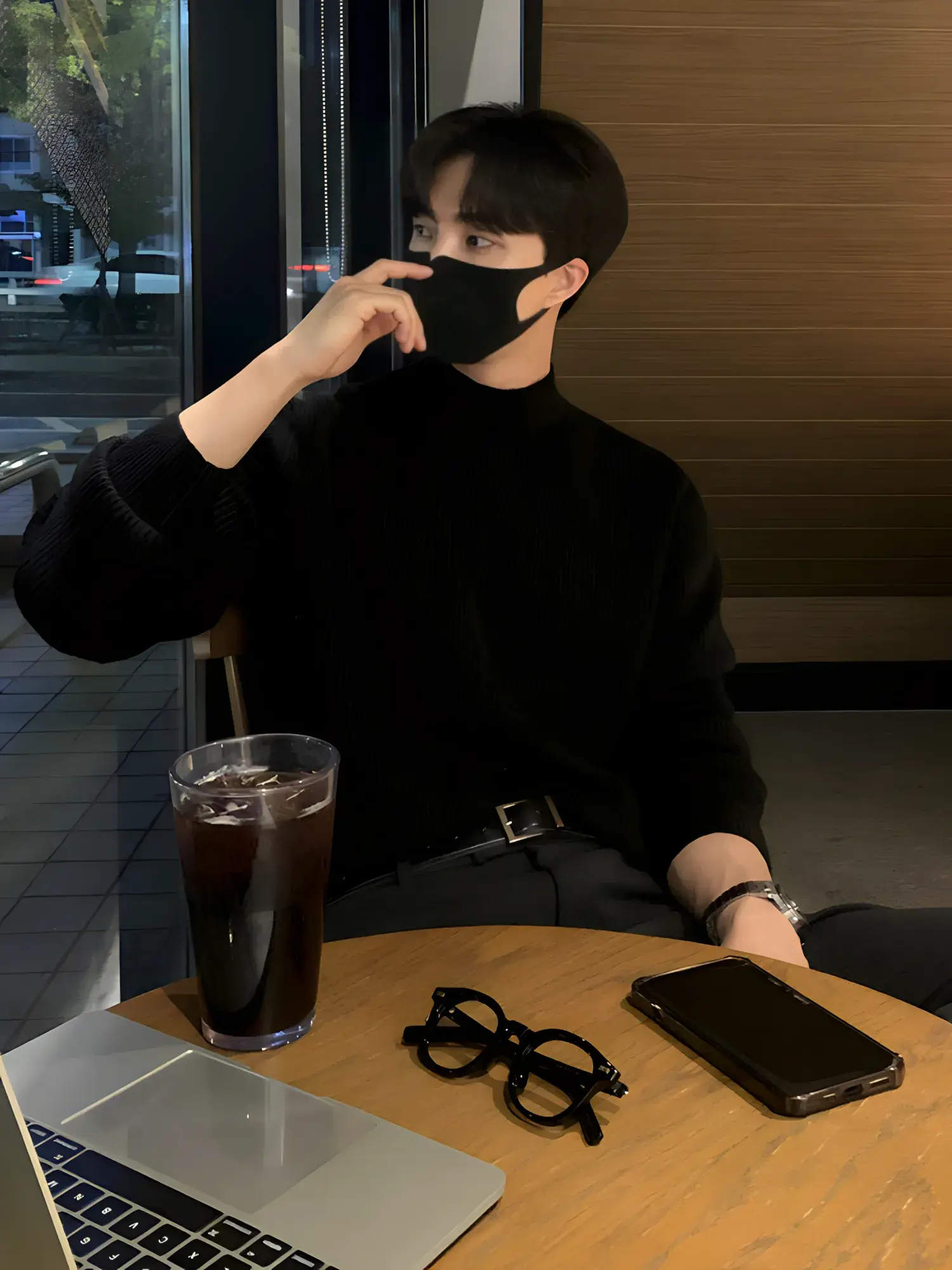 主图-05.remini-enhanced