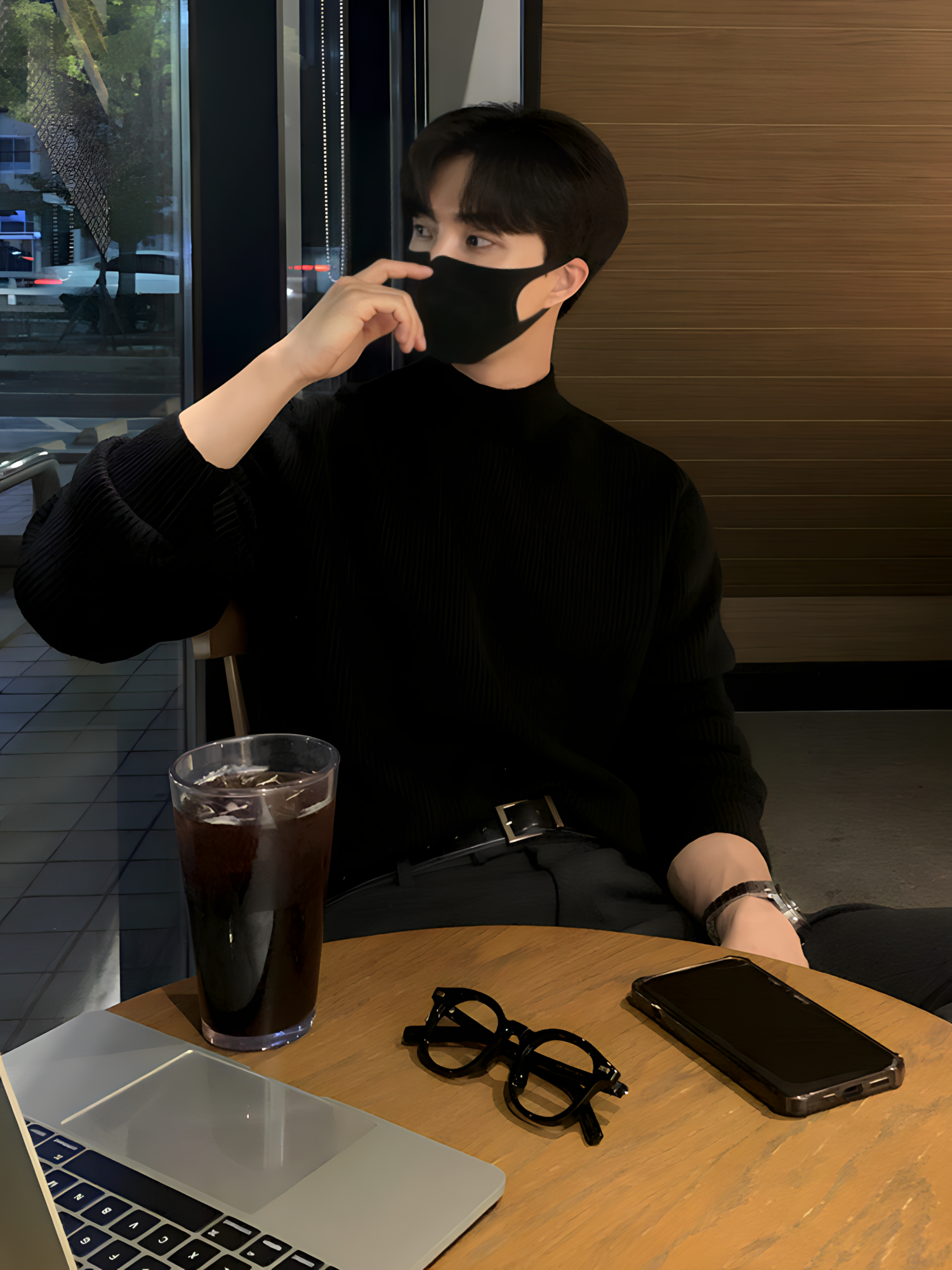 主图-05.remini-enhanced