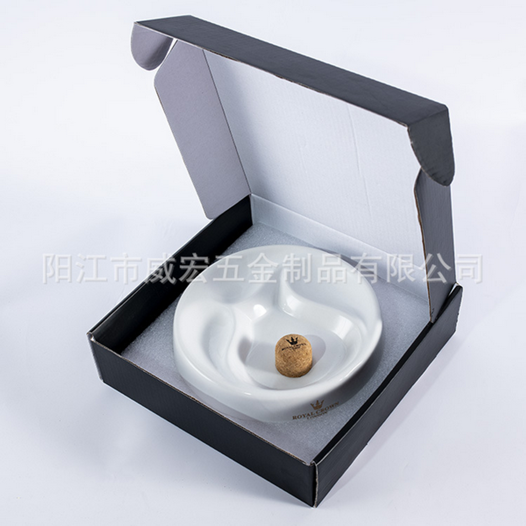royal ashtray (9)