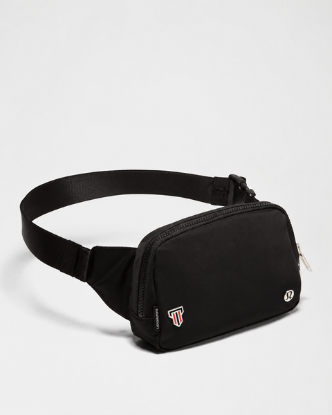 Everywhere Belt Bag Large 2L in Black_1
