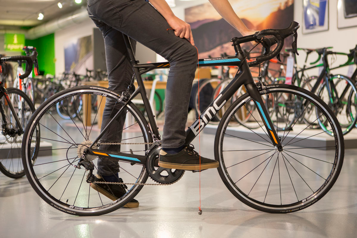 It’s important to keep the pedals in a horizontal position when determining the setback. It’s important to keep the pedals in a horizontal position when determining the setback.
