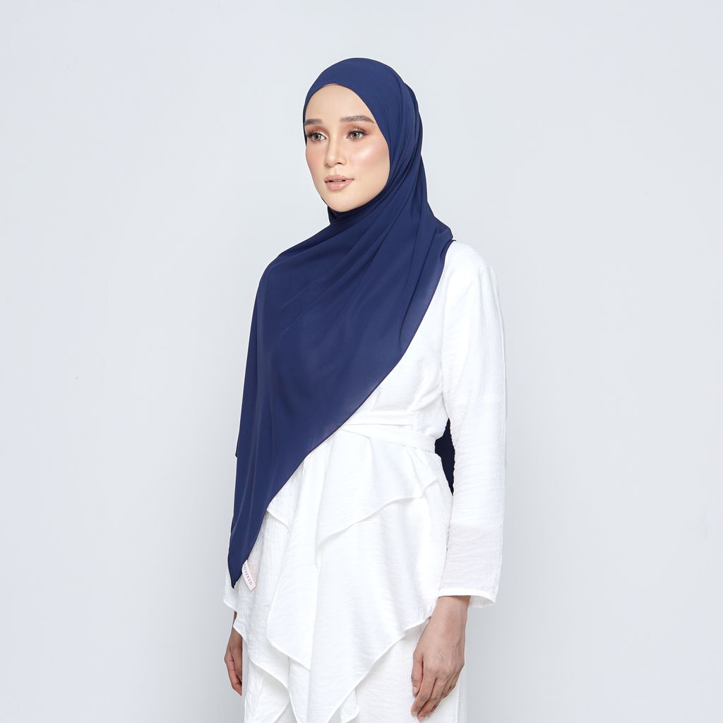 COVEREDSCARF0166.jpg