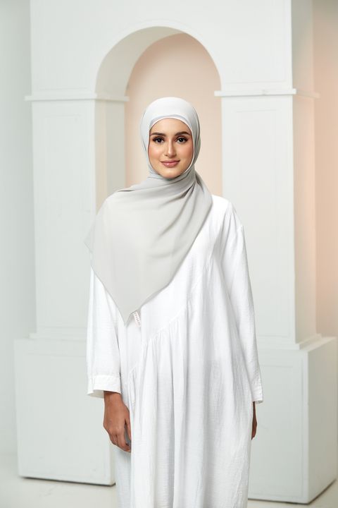 COVEREDSCARF2035.jpg