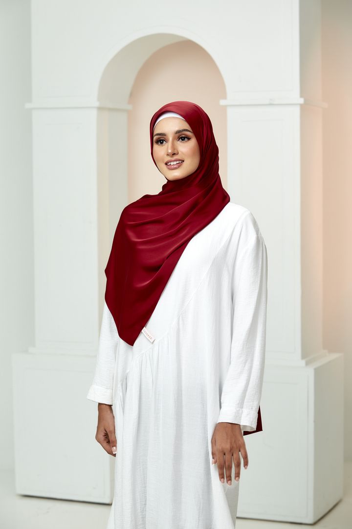 COVEREDSCARF2241.jpg