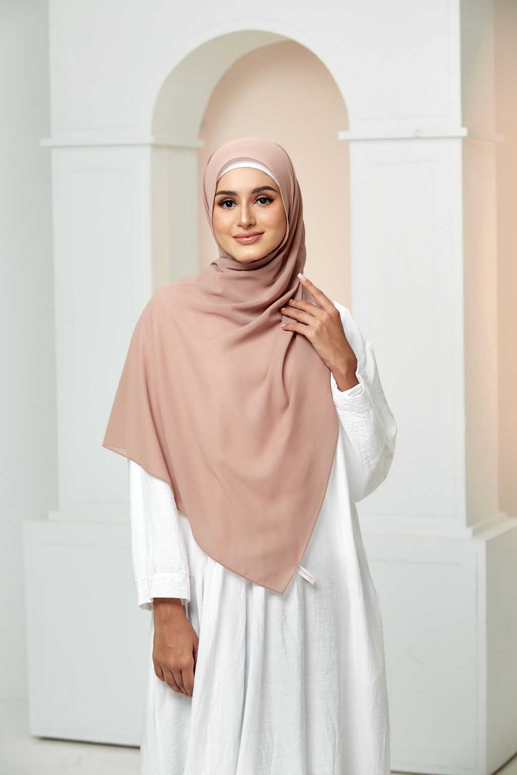 COVEREDSCARF1754.jpg