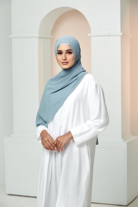 COVEREDSCARF1867.jpg