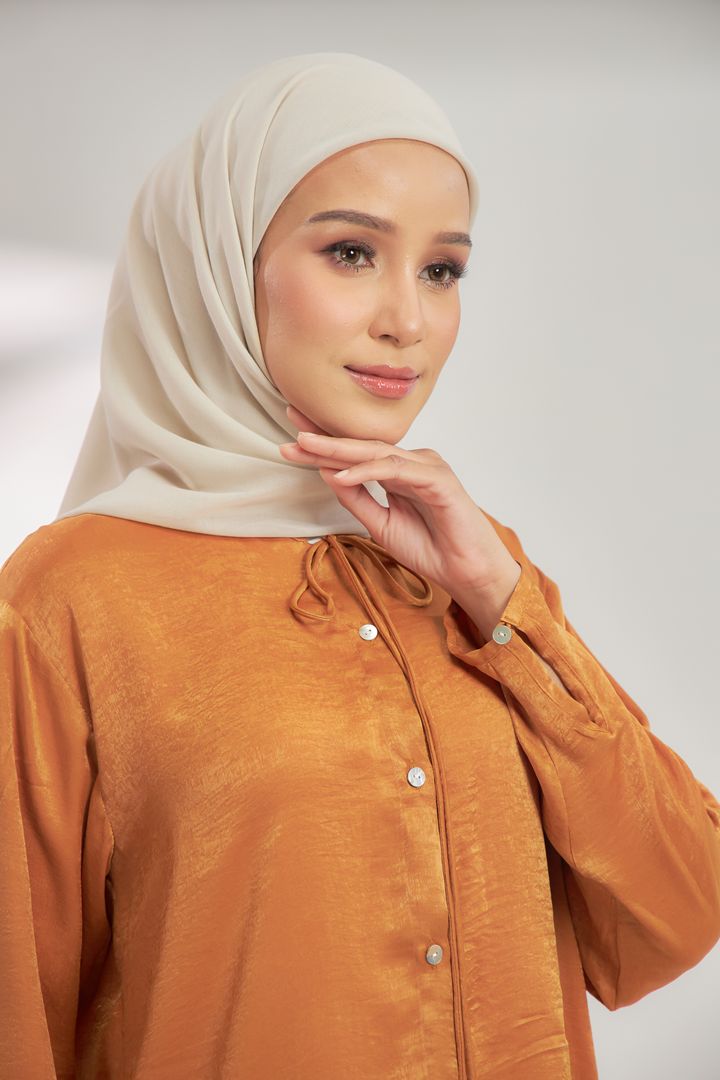 COVERED SCARVES1647
