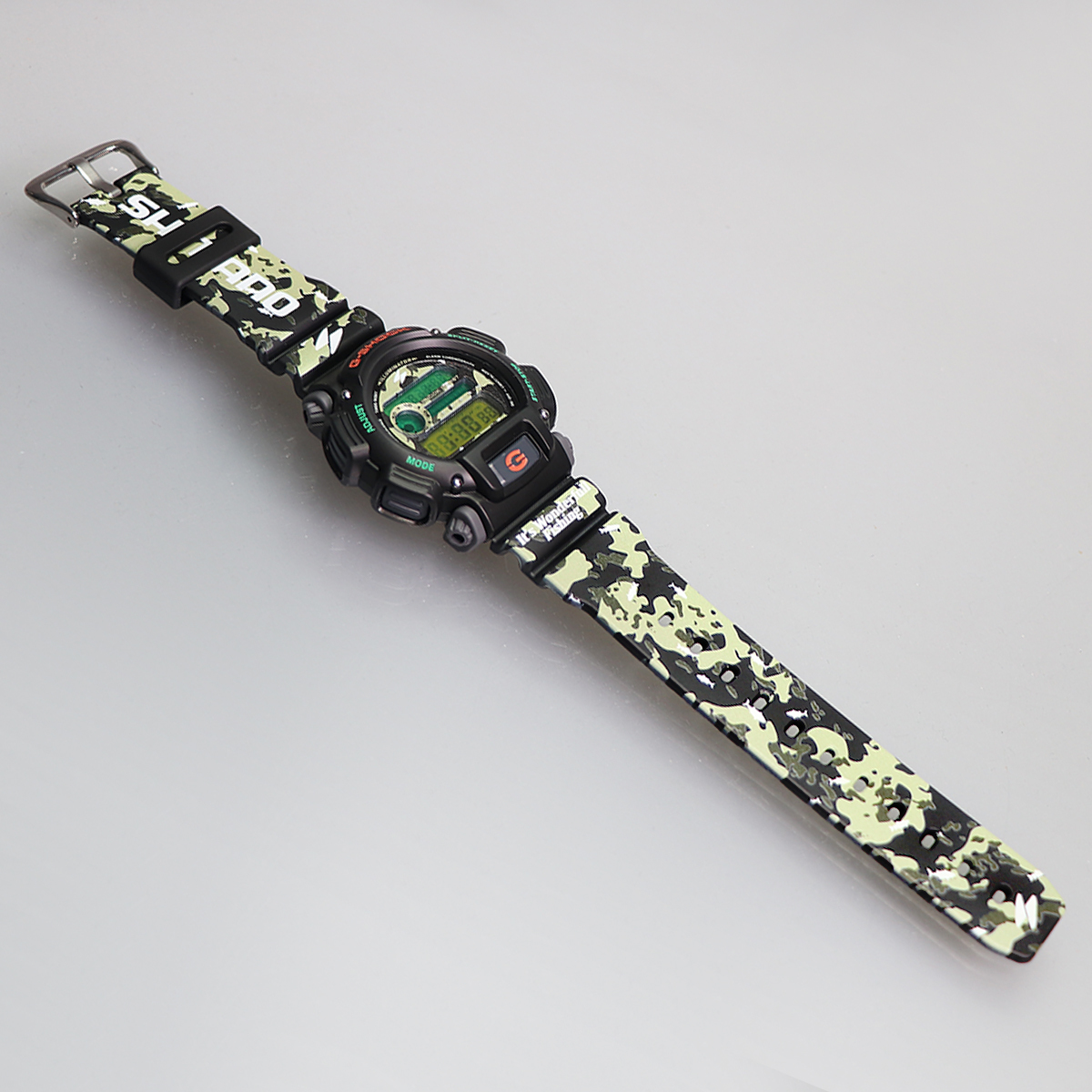 Shimano Camo - DW-9052 1.jpg Shimano Camo - DW-9052 1.jpg