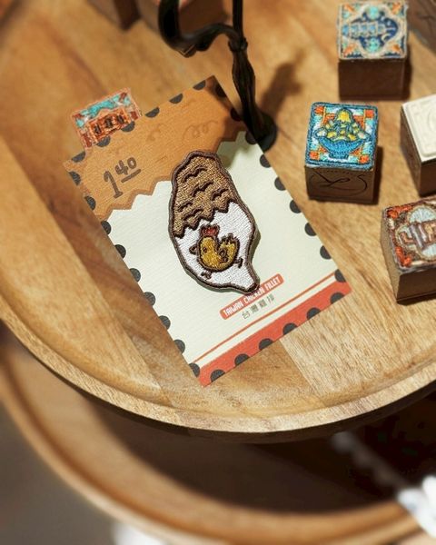 刺繡別針  台灣地形 - 台灣雞排