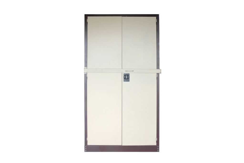 full-height-cupboard-with-locking-bar.jpg