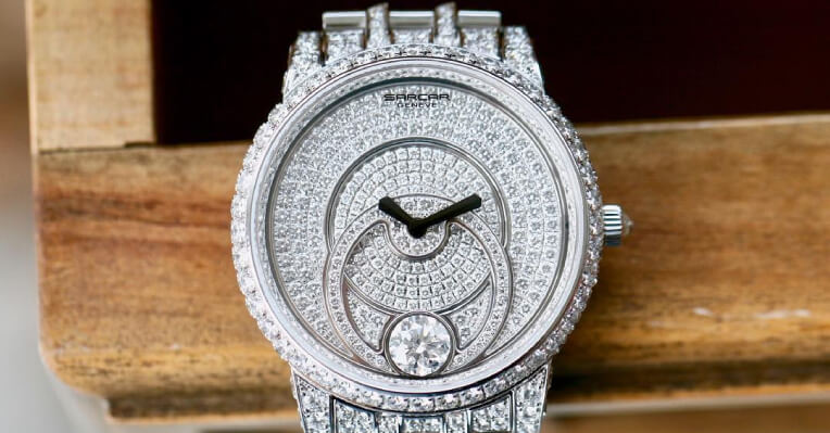 Why Are Wealthy People Buying Luxury Watches As Investments?
