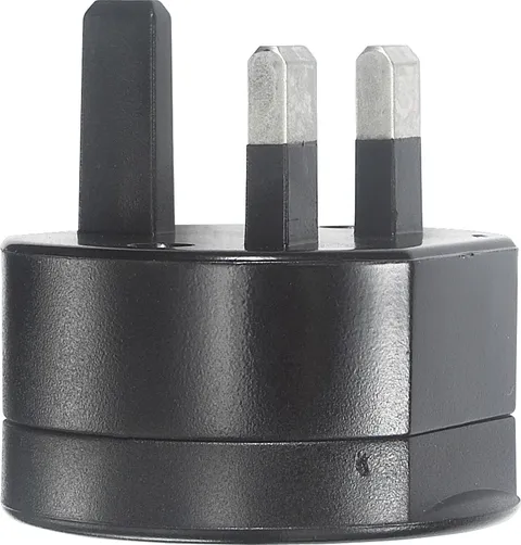 0031802_world-power-travel-adapter-black.jpg
