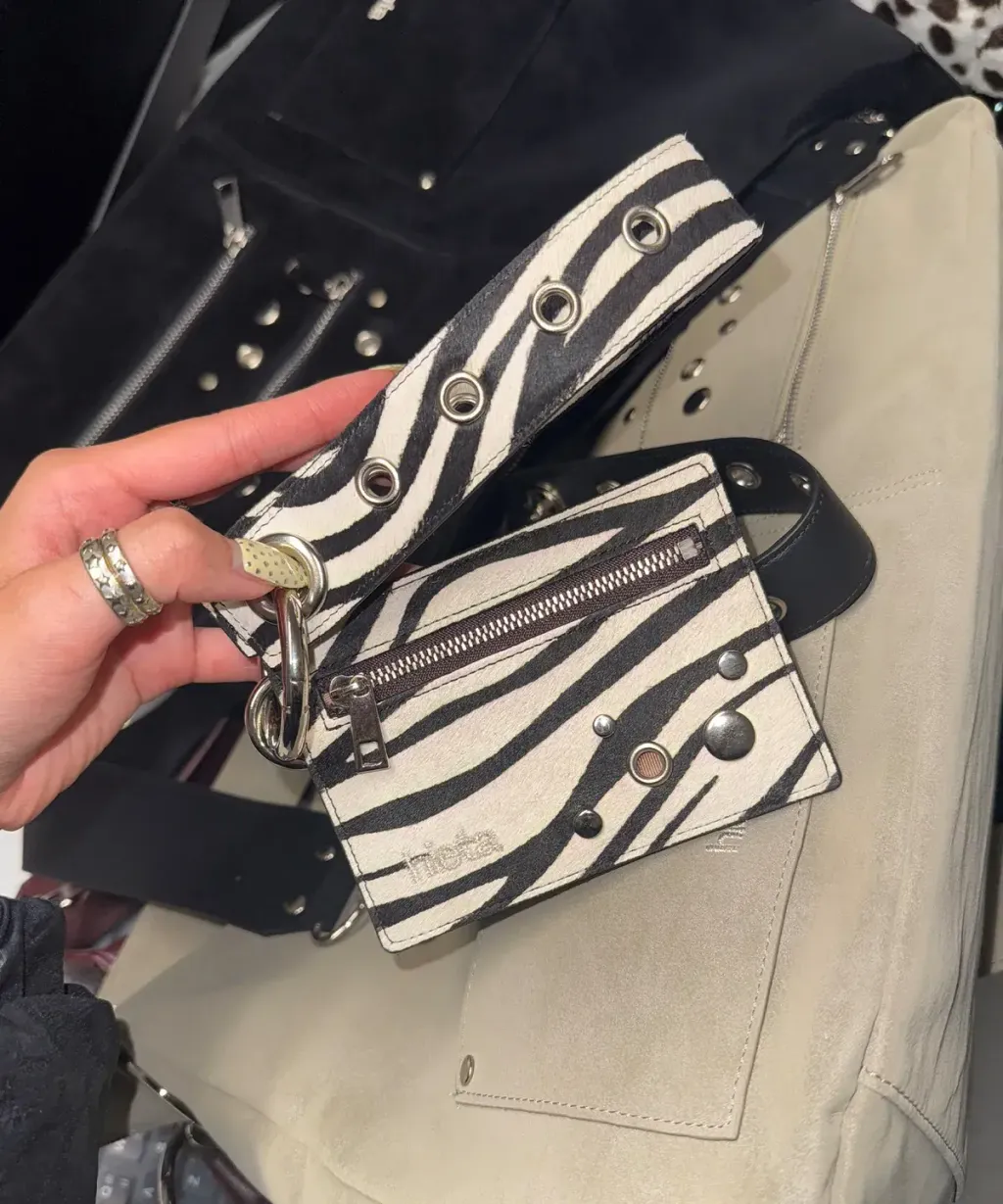 detail_5741135_17638905885163_big