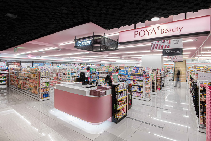 一圖說:POYA_Beauty_ATT形象概念店全新登場。