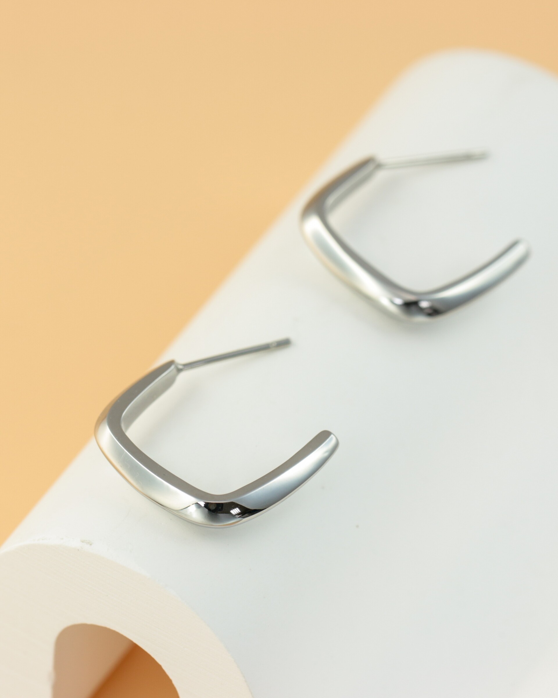 quiet-quadrant-earrings-316l-E1339_04