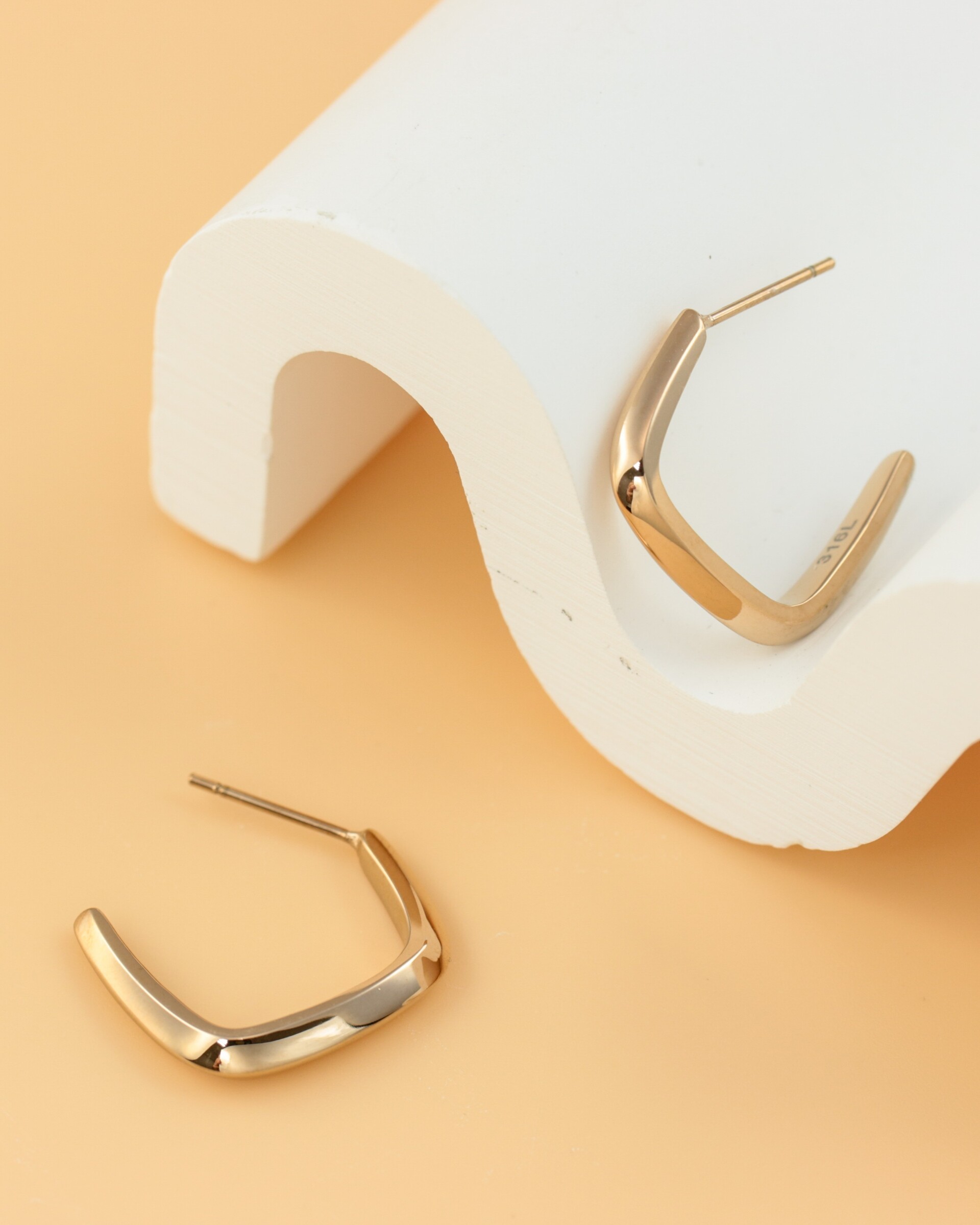 quiet-quadrant-earrings-316l-E1339_06