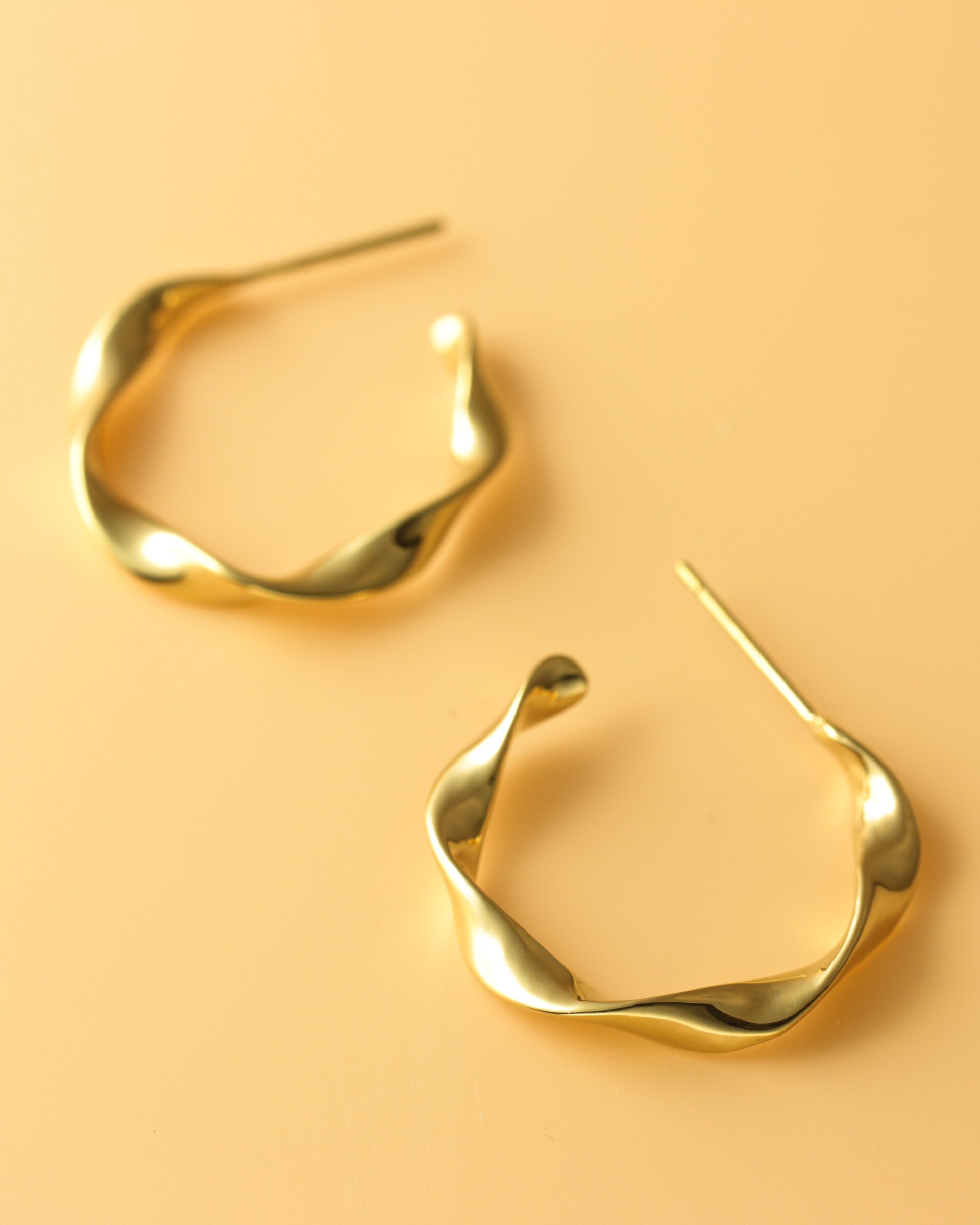 twist-rhythm-earrings-316l-E1134_03