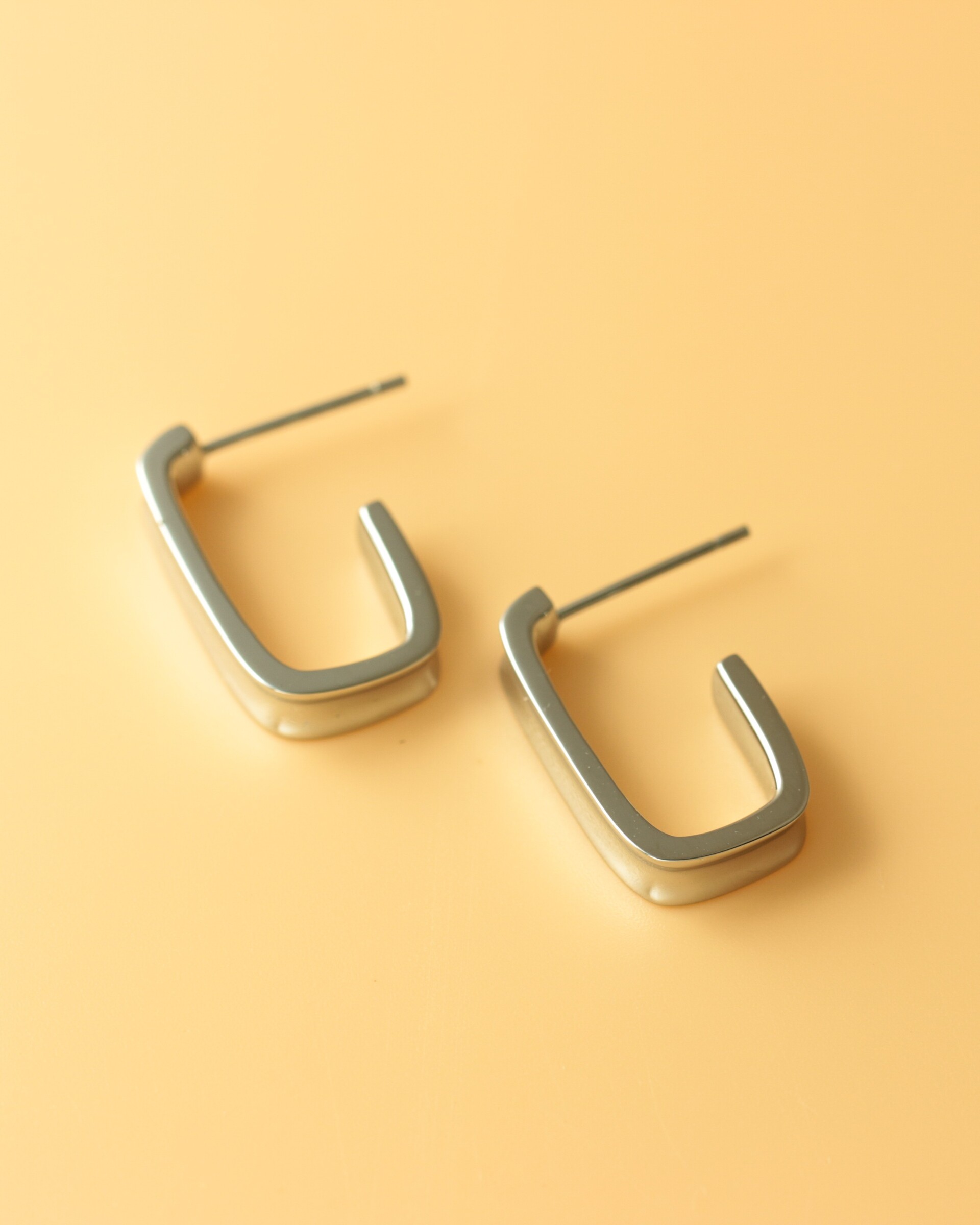 quiet-quadrant-earrings-316l-E1340_01