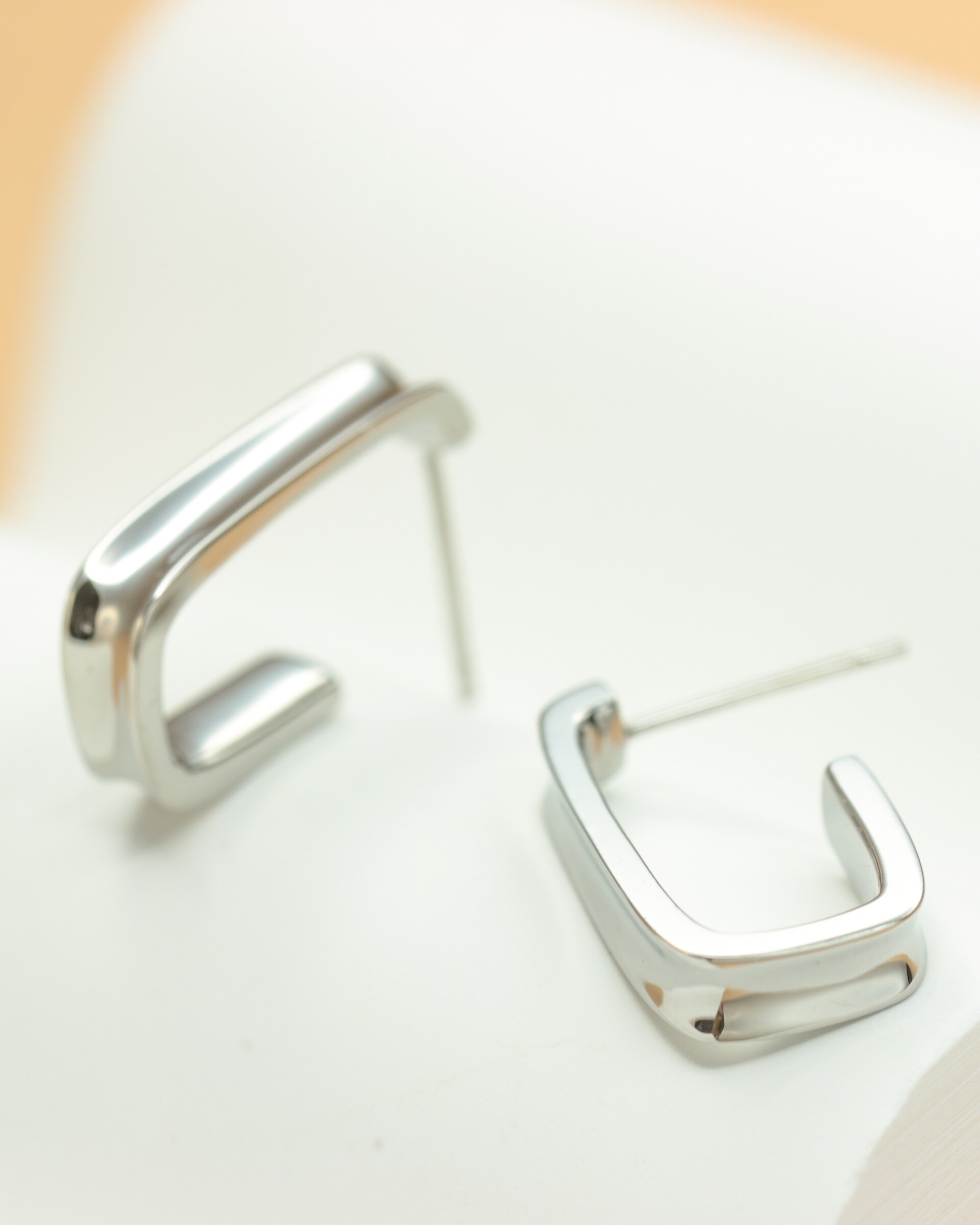 quiet-quadrant-earrings-316l-E1340_04