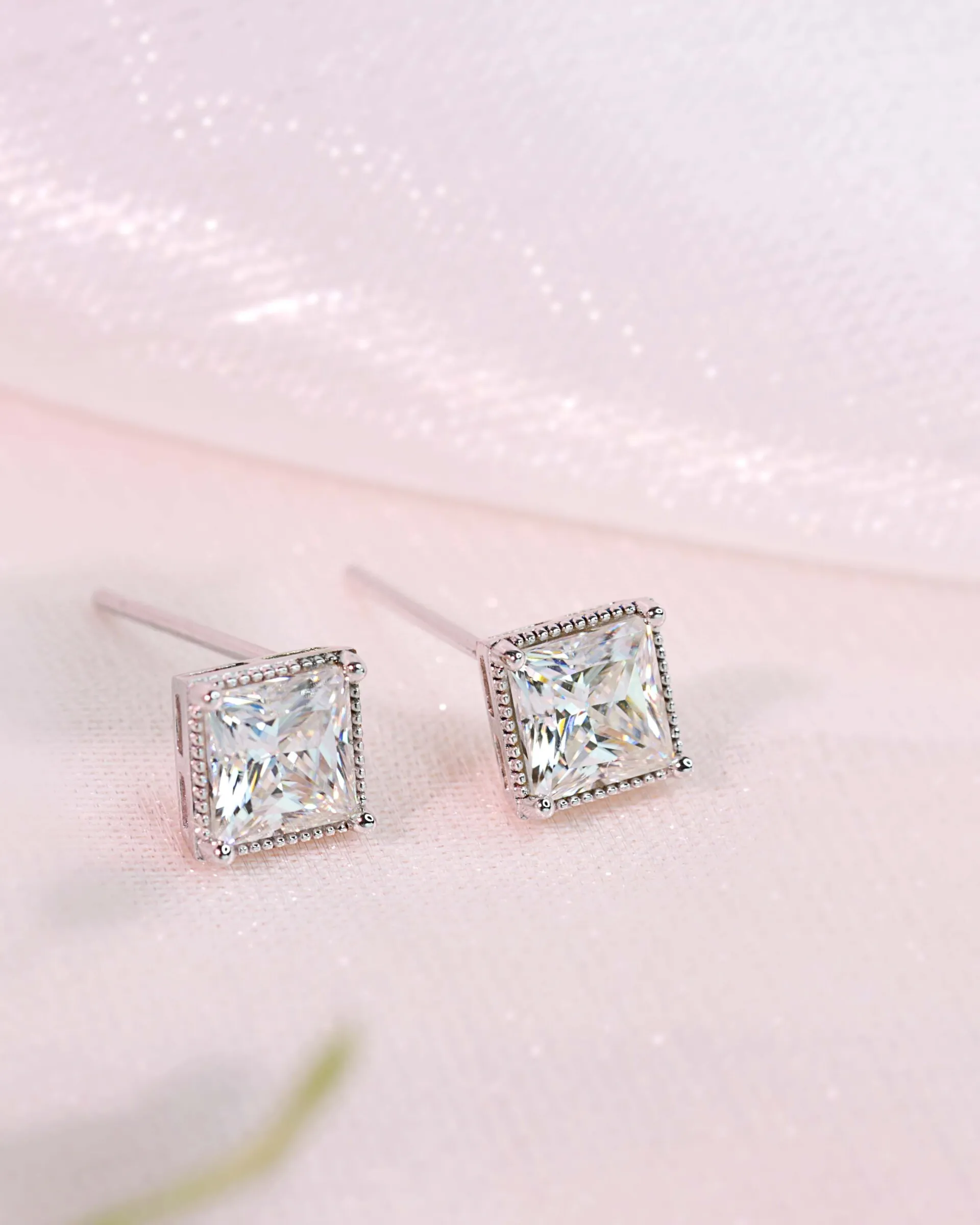 Moissanite-925-Sterling-Silver-Earrings-0900-03