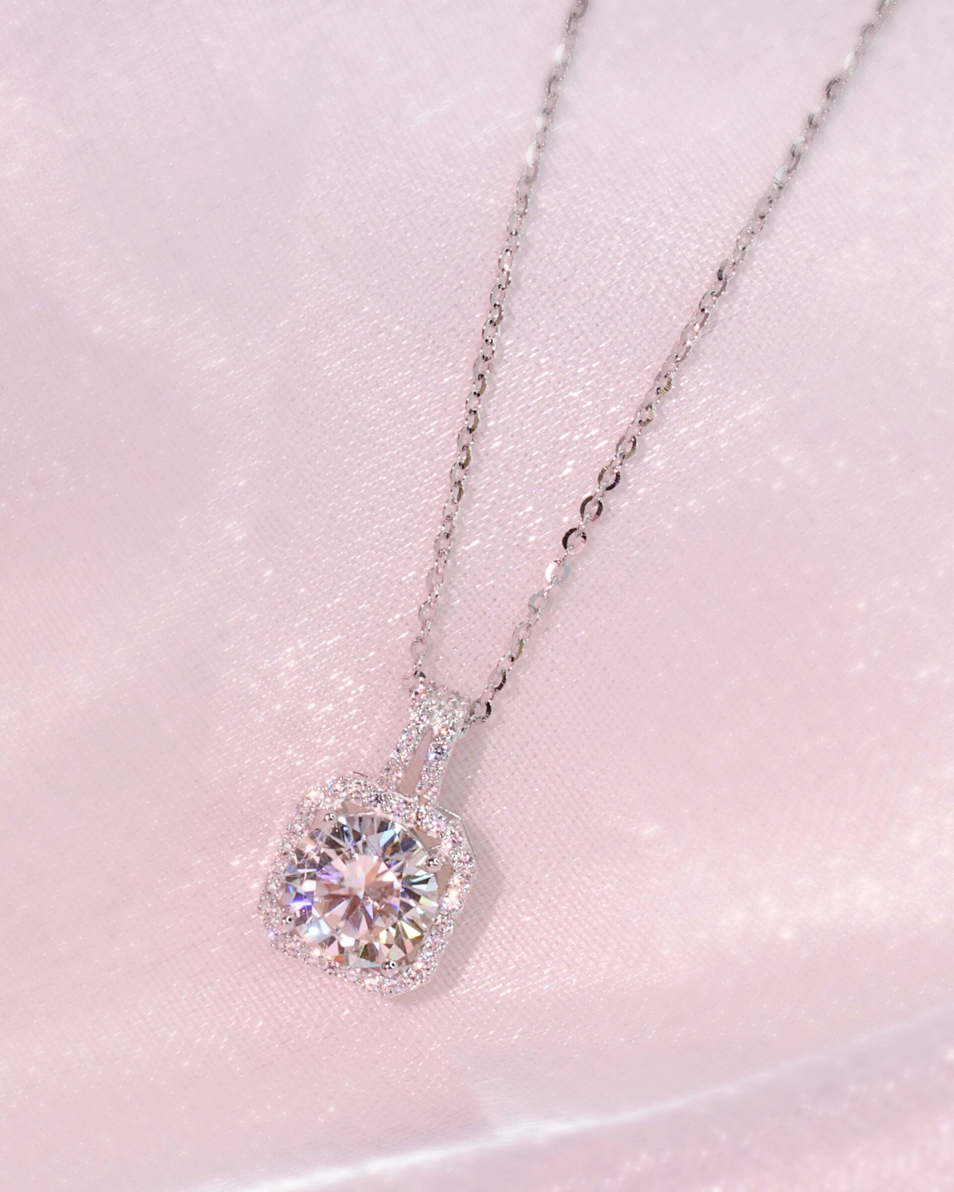 moissanite-soft-square-halo-925-silver-necklace-0346-05