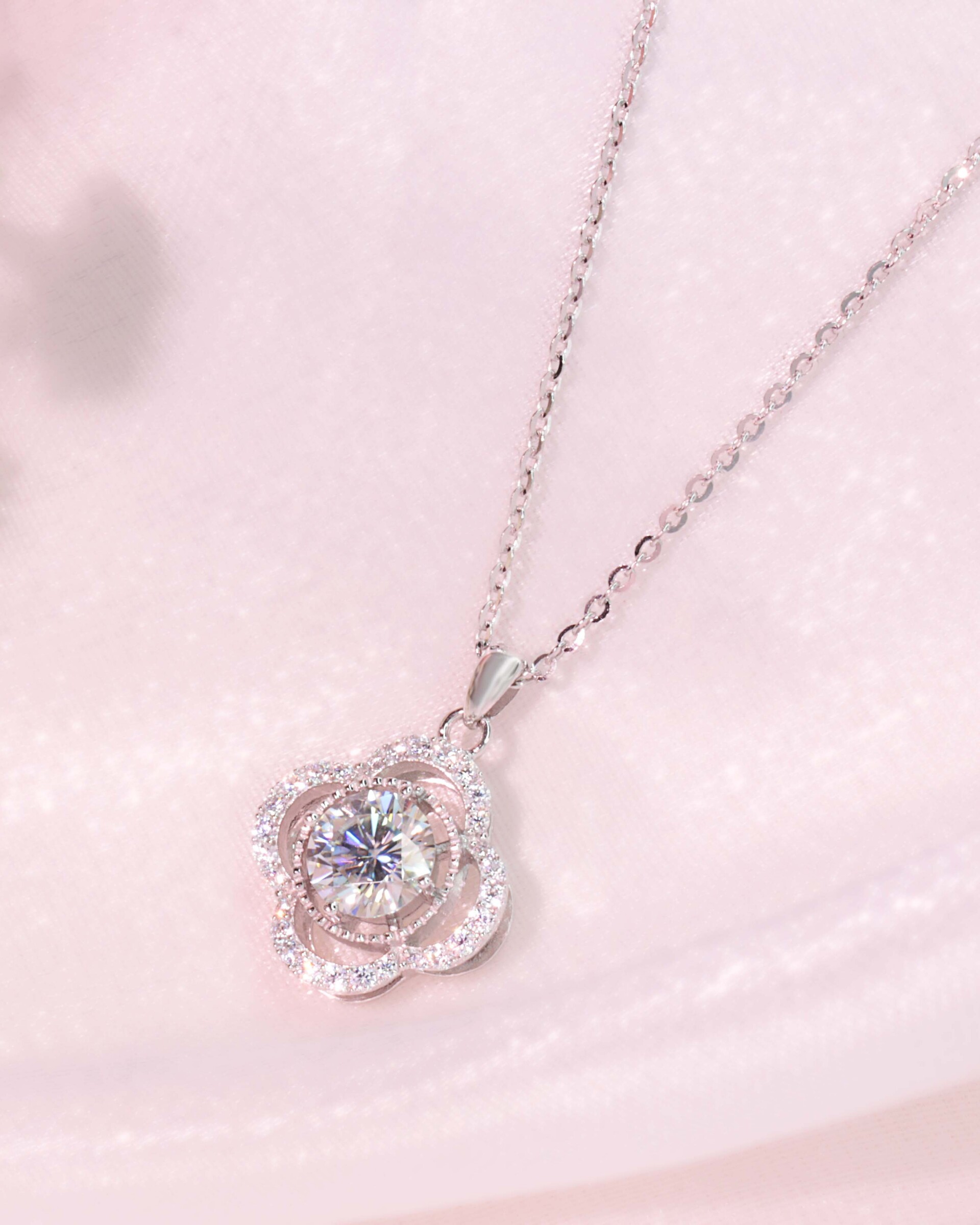 Moissanite-swirl-petal-925-silver-necklace-0350-06