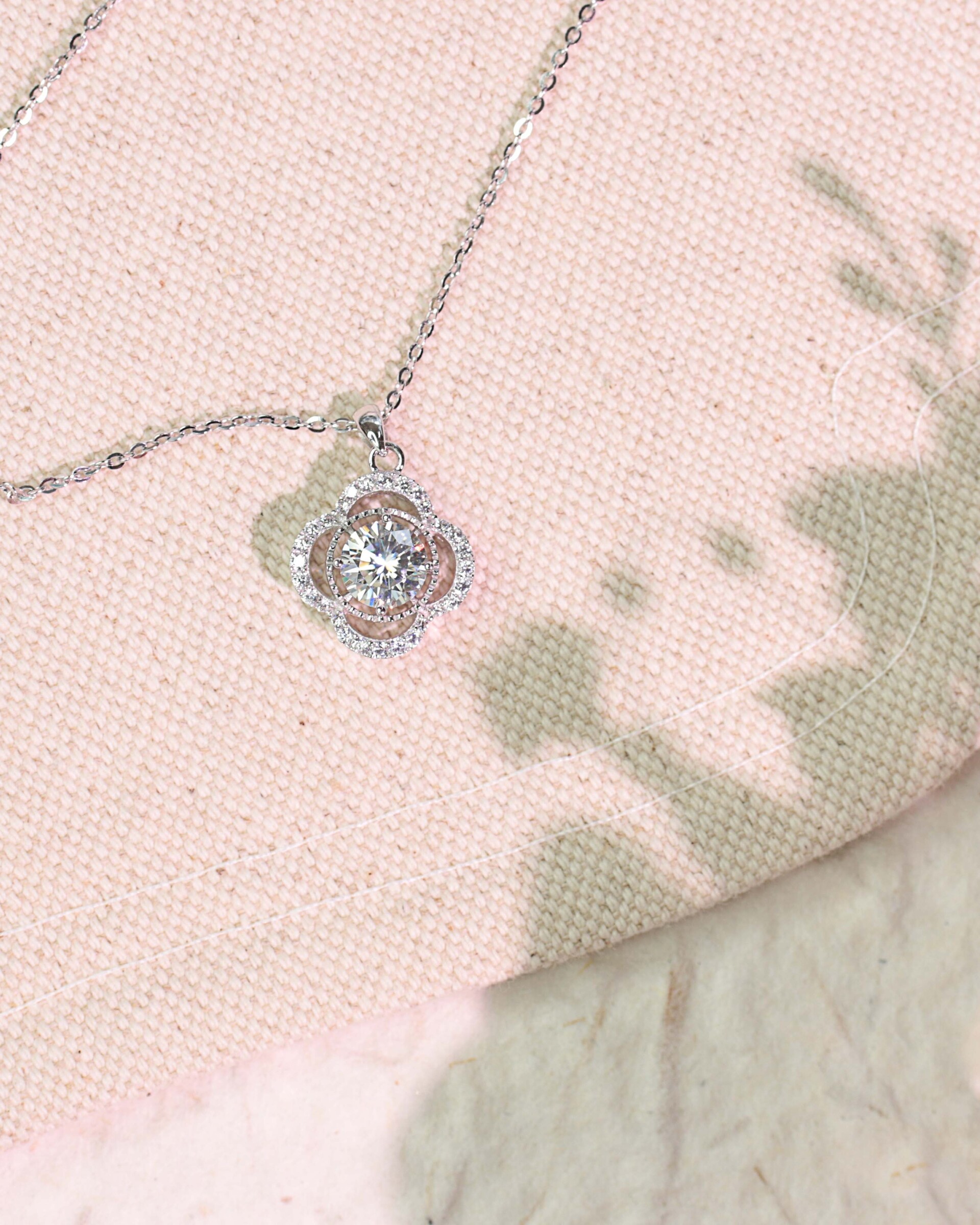 Moissanite-swirl-petal-925-silver-necklace-0350-04