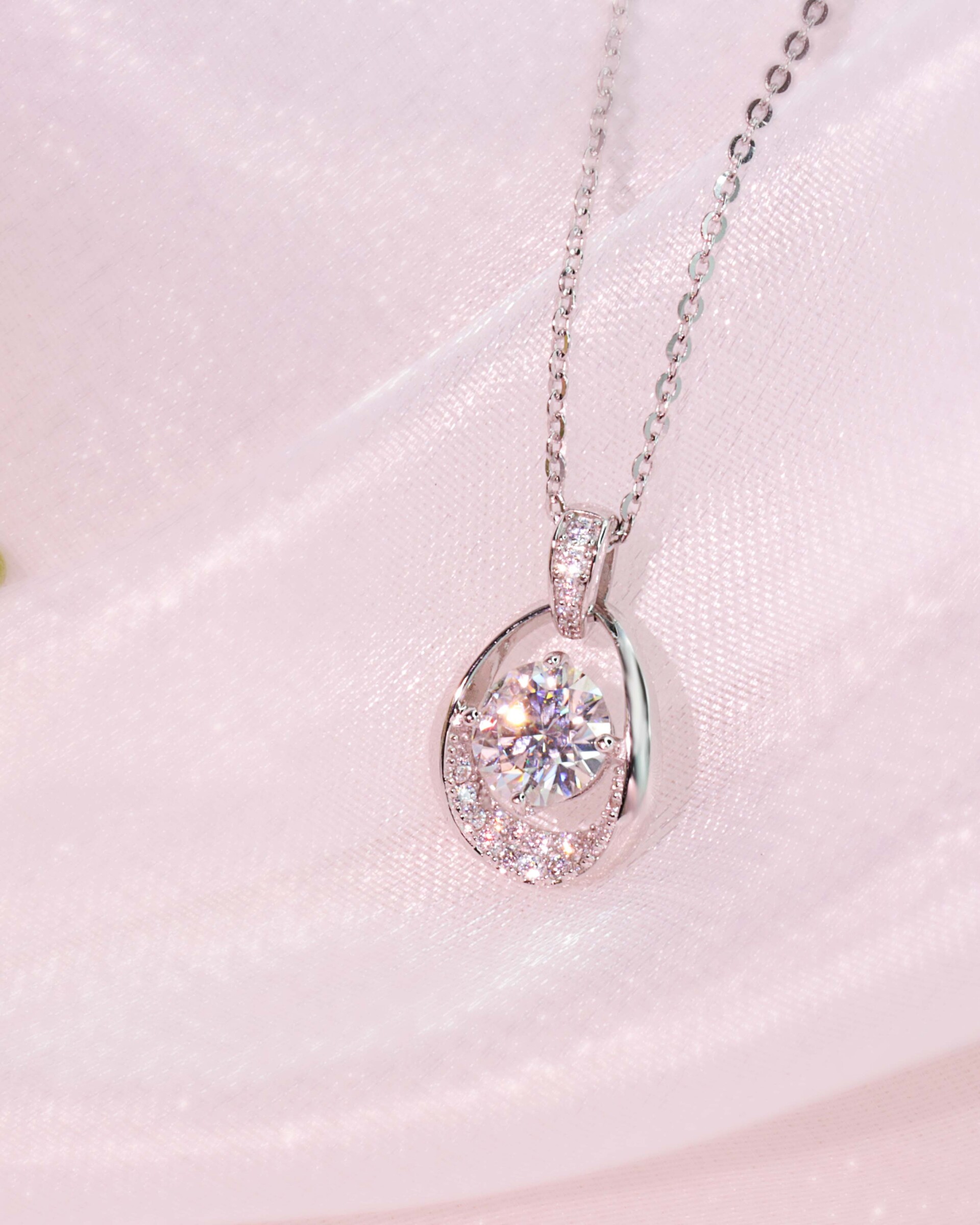 Moissanite-waterdrop-frame-925-silver-necklace-0351-05