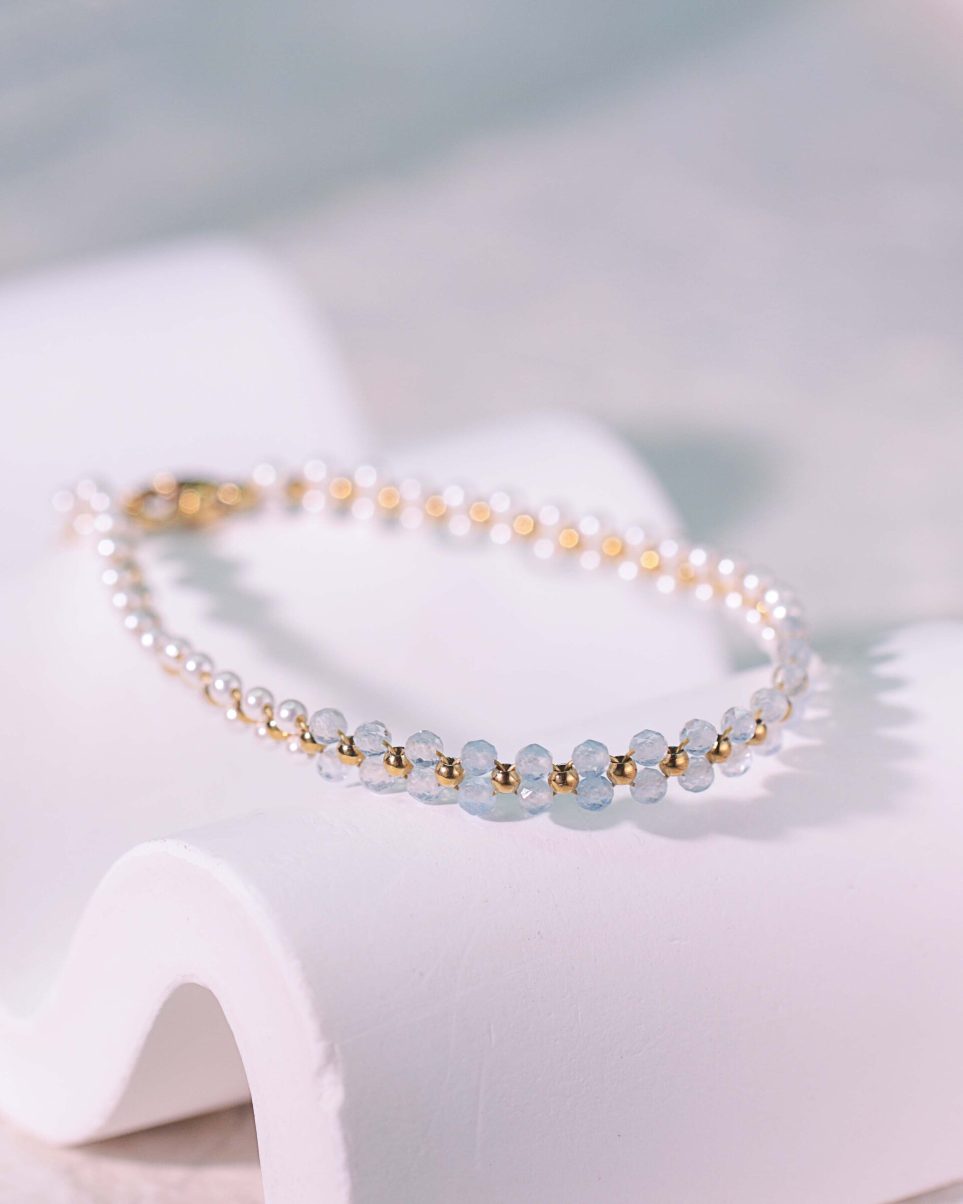 center-gemstone-pearl-stainless-steel-bracelet-B2288-2mm-Aquamarine-05