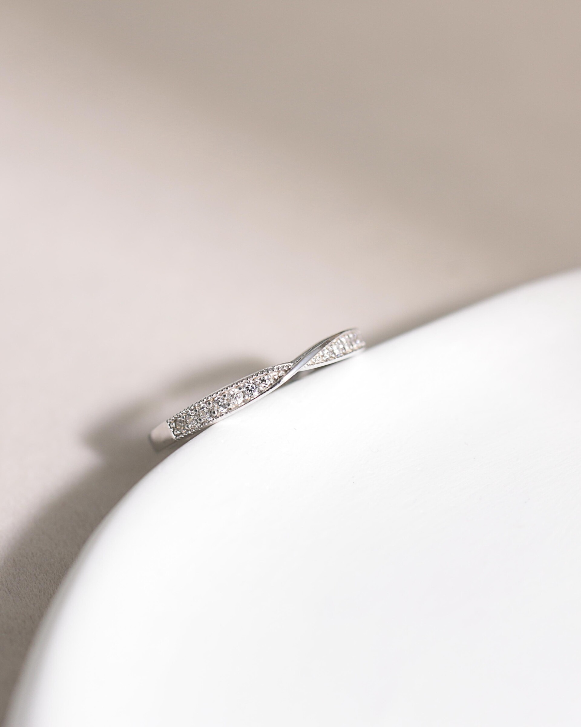 925-Sivler-Ring-Delicate-CZ-Design-0002