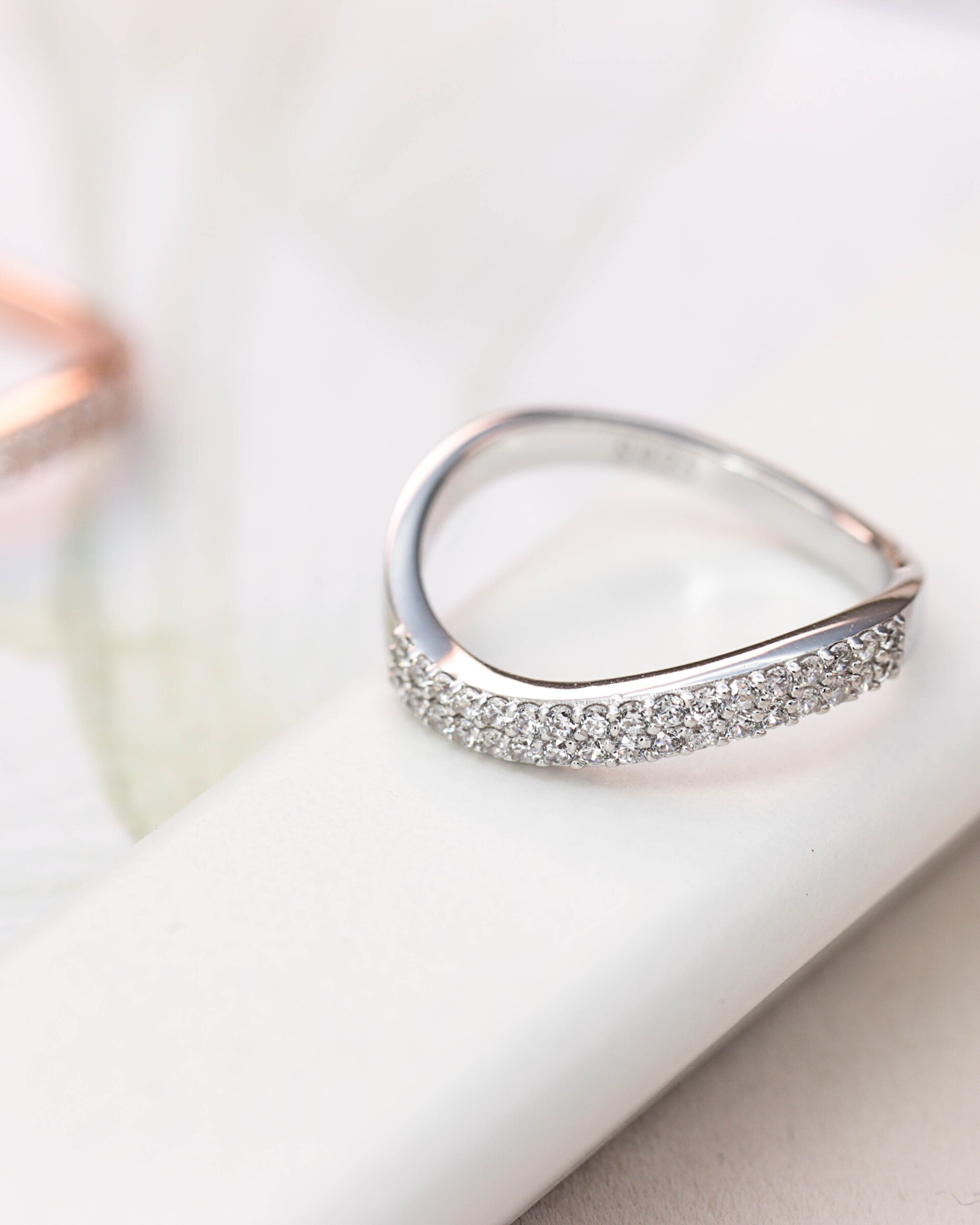 925-Sivler-Ring-Delicate-CZ-Design-0030