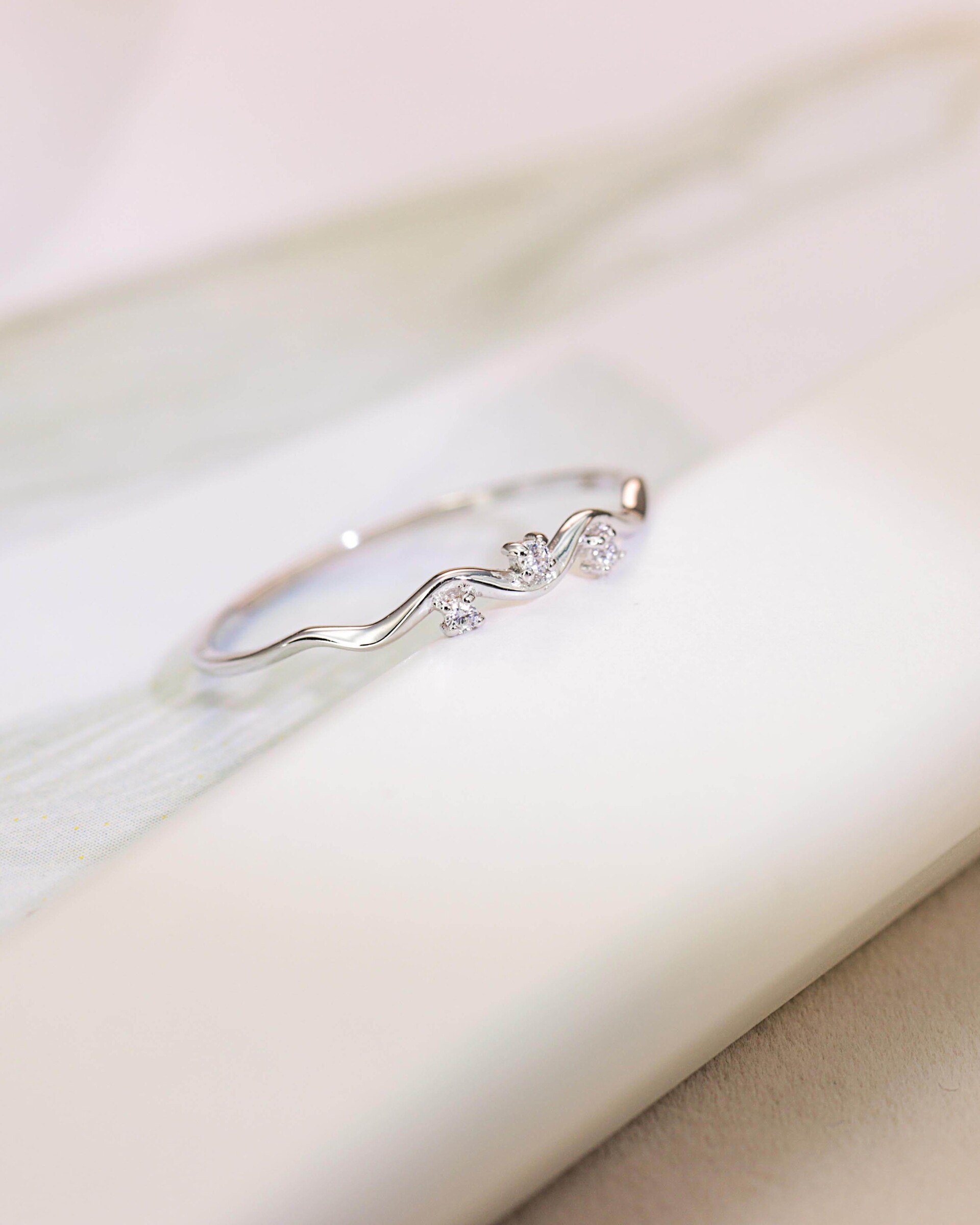 925-Sivler-Ring-Delicate-CZ-Design-0041