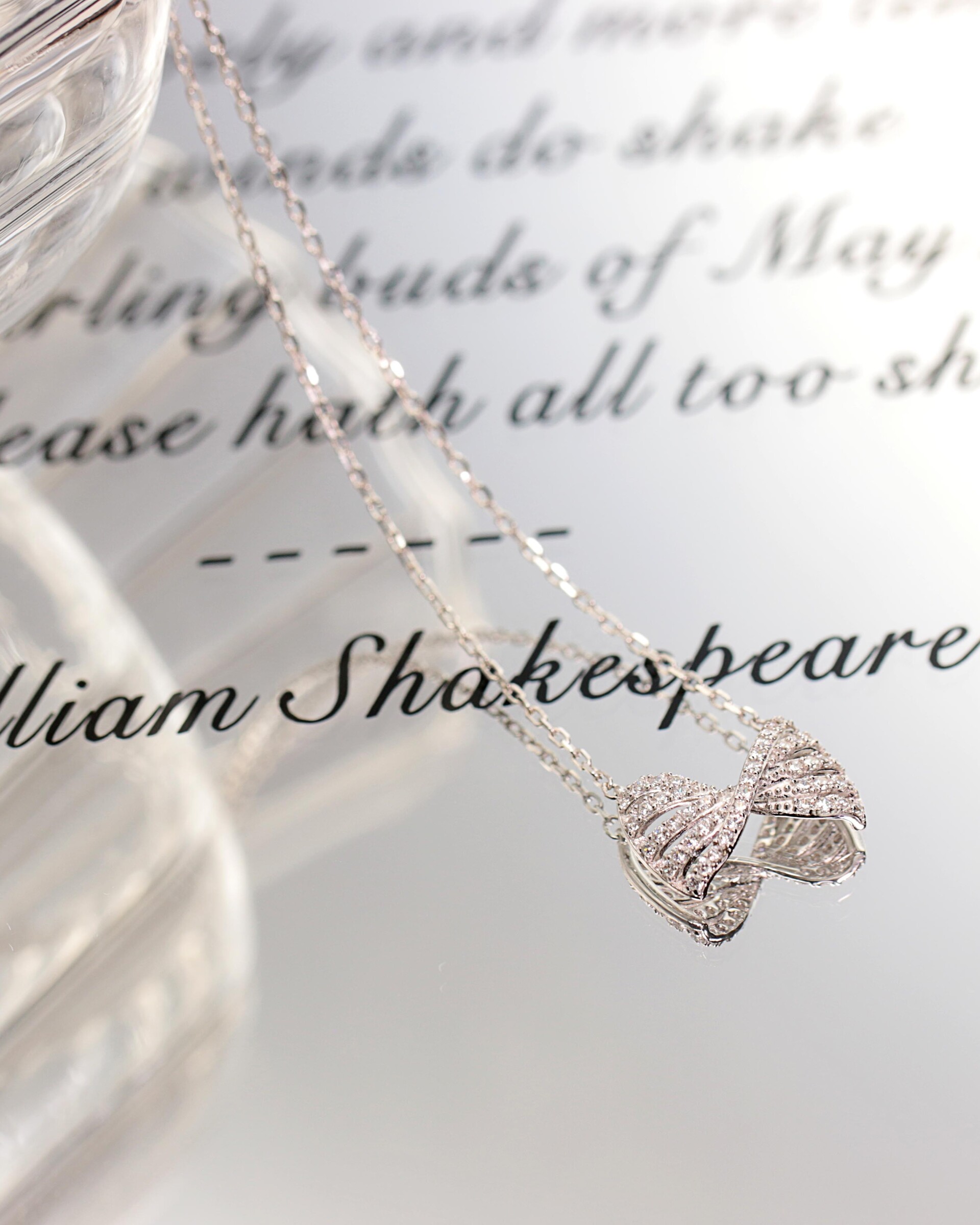 silver-bow-knot-necklace-03