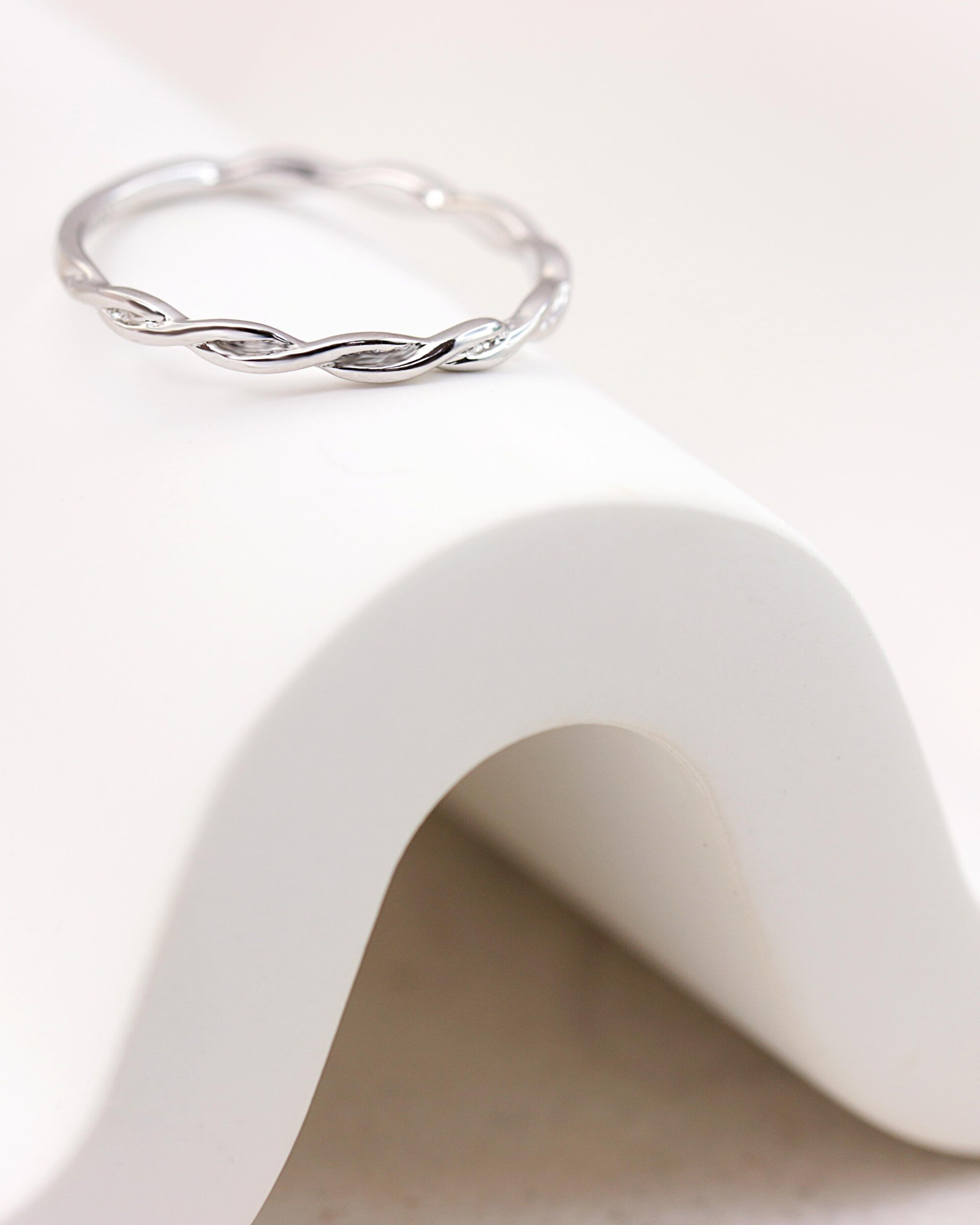 soft-twist-ring-silver-04