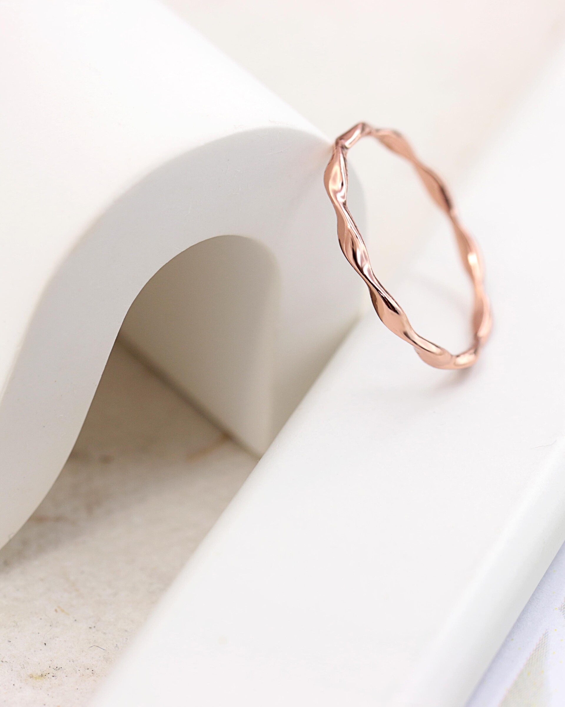 ripple-twist-ring-04