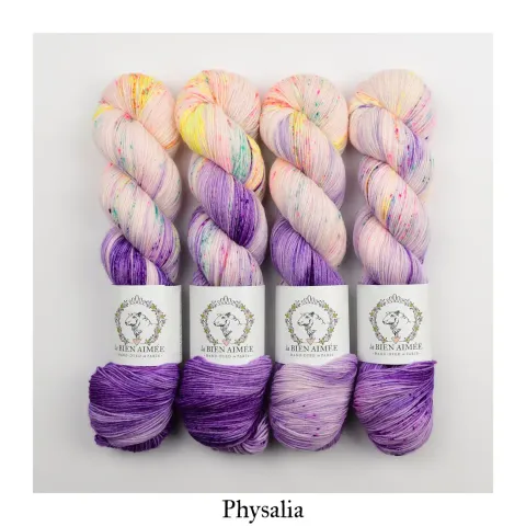 Physalia_-Super_Sock_-_La_Bien_Aimee_1a43807d-2f50-4211-b039-c7216ffecc76