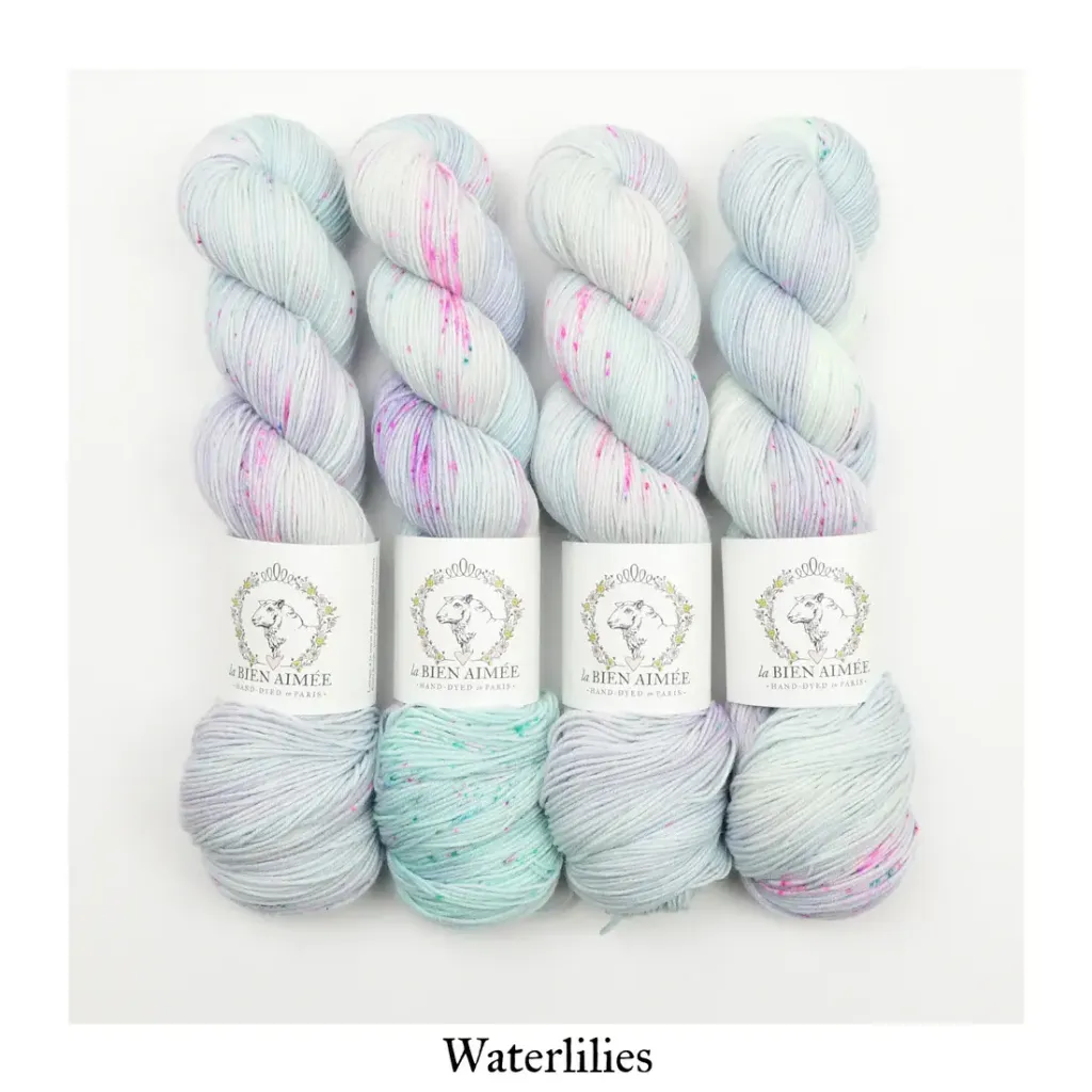 Waterlilies-Super_sock_-_La_Bien_Aimee_ffe5fff4-0bd6-46bd-a793-d58bbb0bbecf