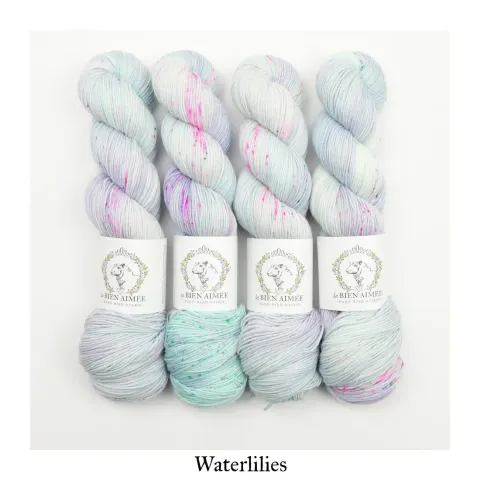 Waterlilies-Super_sock_-_La_Bien_Aimee_ffe5fff4-0bd6-46bd-a793-d58bbb0bbecf