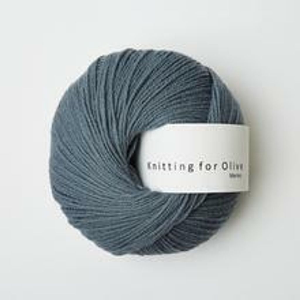 Merino - Støvet Petroleumsblå : Dusty Petroleum Blue  .jpg