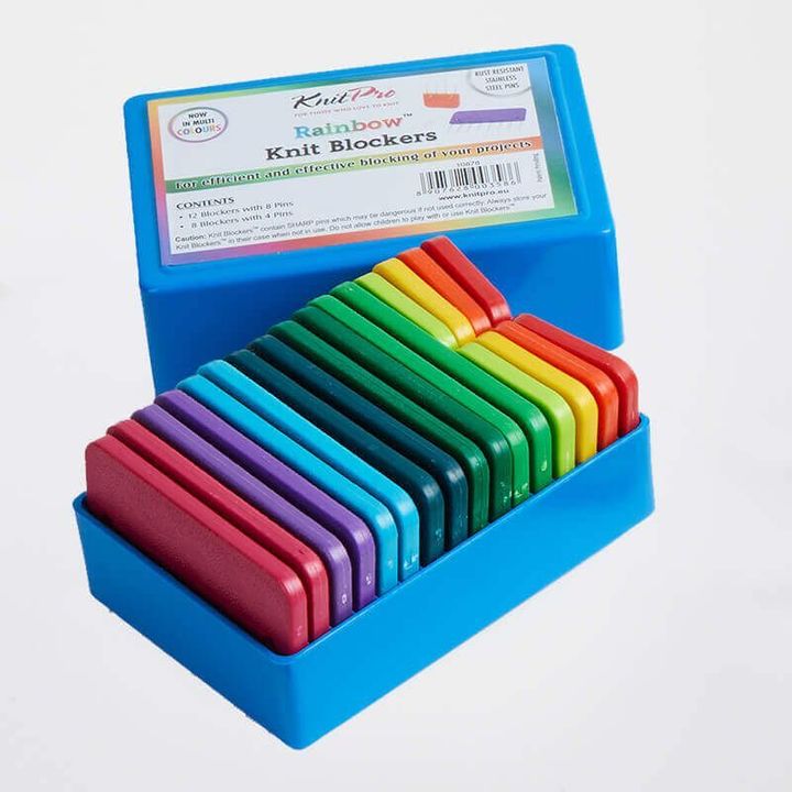 rainbowknitblockers-1_4jkug4rzz9k1en1f