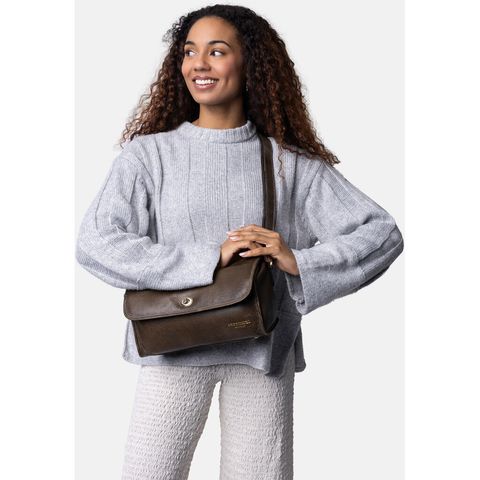 P074_DARK_GREEN_2000x2880