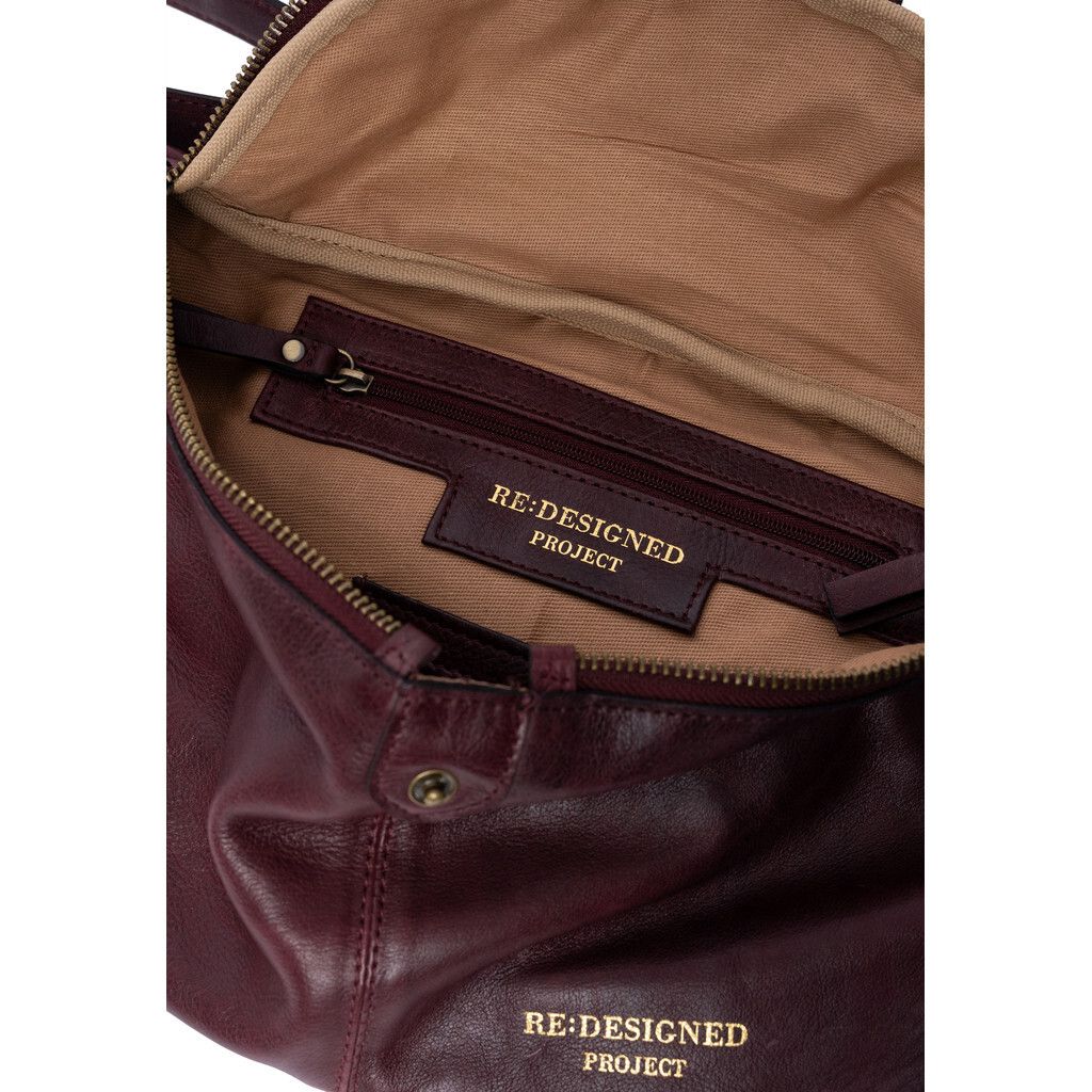 P095_dark_cherry -5-_2000x2880