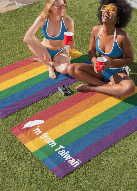 towel-mockup-featuring-two-women-enjoying-a-spring-break-party-32694 (2).png