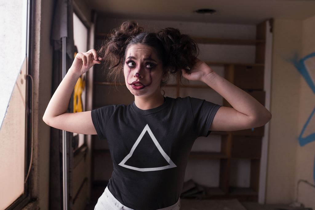 t-shirt-mockup-of-a-woman-with-clown-make-up-for-halloween-22936 (1).png
