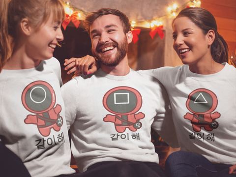 sweatshirt-mockup-of-three-friends-celebrating-christmas-18042.png