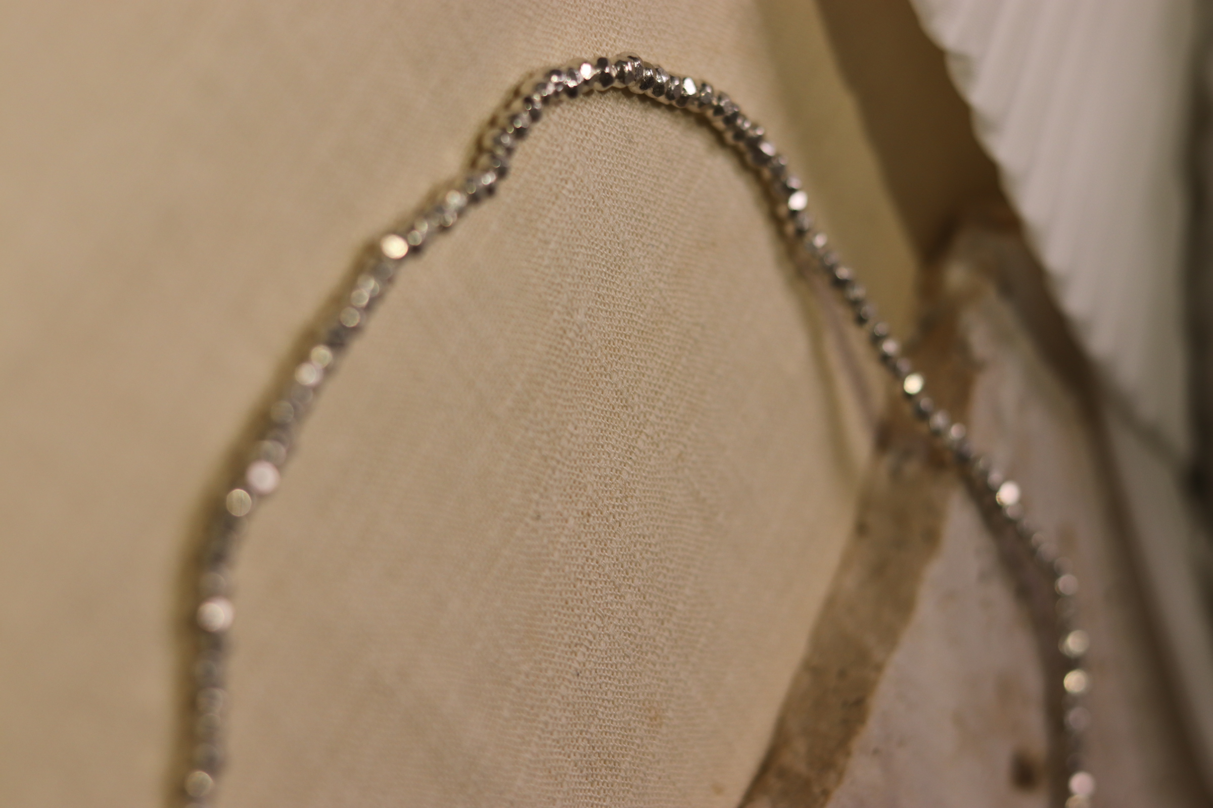 5F95AD6C-4AF6-4CAA-80C6-F5FDAD0DC109